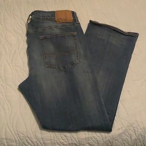 BRAND NEW AMERICAN EAGLE JEANS